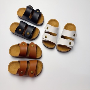 Sandales de plage pour enfants en cuir PU tendance, vente en gros, mignonnes pour les garçons et les filles - Product Image 1