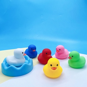 Tùy chỉnh in logo sinh thái thân thiện vui nổi bé tắm đồ chơi số lượng lớn colourful Mini mềm cao su vịt - Product Image 3