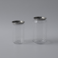 Boîte à boisson personnalisée en PET avec couvercle transparent argenté et languette de traction, disponible en plusieurs tailles et 3 formes de bouchons