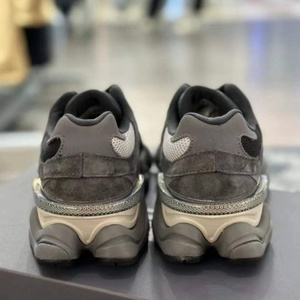 Zapatos Casuales de Baloncesto y Skate de Alta Calidad, Nuevos Zapatos Deportivos Transpirables y Ligeros para Hombre, Tendencia 2025 - Product Image 4
