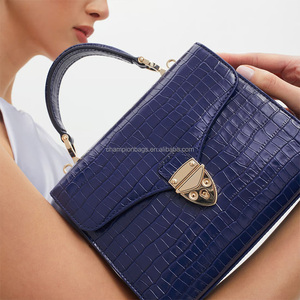 Sacoche à poignée supérieure en cuir végan croco avec logo personnalisé, sacoche classique pour femmes, sac à main à bandoulière pour femmes - Product Image 1
