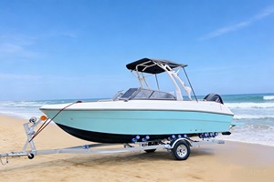 Yate Deportivo <span class=keywords><strong>de</strong></span> 6.2m/20 pies <span class=keywords><strong>en</strong></span> Oferta, para 6 a 8 Personas, <span class=keywords><strong>de</strong></span> Fibra <span class=keywords><strong>de</strong></span> Vidrio con Motor Fuera <span class=keywords><strong>de</strong></span> Borda - Product Image 3