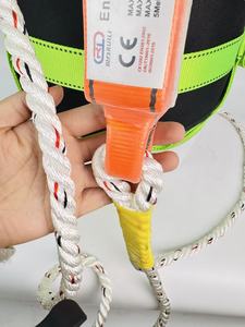 Arnés <span class=keywords><strong>de</strong></span> <span class=keywords><strong>Seguridad</strong></span> Profesional y Confiable <span class=keywords><strong>de</strong></span> Poliéster Anticaídas, Resistente al Desgaste, con Resistencia a la Rotura <span class=keywords><strong>de</strong></span> 2500 kg y Capacidad <span class=keywords><strong>de</strong></span> 130 kg para Exteriores - Product Image 4