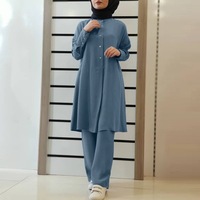 Ensemble deux pièces en soie glacée : chemise longue ample et décontractée à manches longues de style arabe et pantalon large à jambes droites