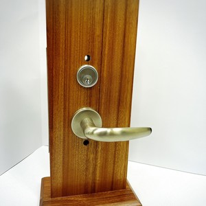 Cerradura de embutir para entrada, estilo moderno con líneas fluidas, juego de manija de puerta, palanca curva dorada simple para dormitorio de villa moderna - Product Image 1