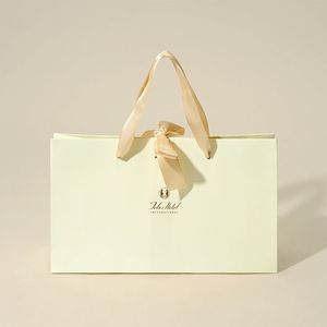 Customized Large Portable Paper <strong>Gift</strong> <strong>Bag</strong> Reusable with Ribbon Heavy Duty Paper <strong>Bags</strong> <strong>Bulk</strong> for Parties Shopping Wedding
