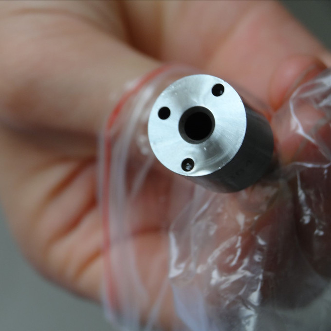 high quality diesel fuel injector common rail fuel injector nozzle DLLA145P864