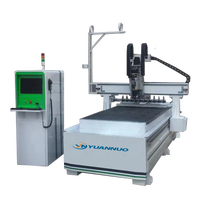 Routeur CNC YN 1325 Atc à changement d'outils automatique pour la découpe et la gravure CNC dans l'industrie du meuble et l'acrylique PVC