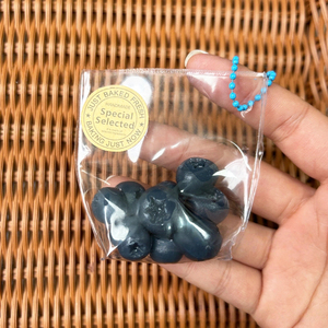 ของเล่นบีบผลไม้ ของเล่นนุ่มๆ บรรเทาความเครียด ของเล่นซิลิโคนรูปสตรอว์เบอร์รี่แสนสนุก ของเล่นรูปผลไม้เน่าๆ ของเล่นเสริมพัฒนาการรูปสตรอว์เบอร์รี่ ของเล่นบีบสตรอว์เบอร์รี่ - Product Image 5