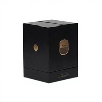 Prix compétitif, flacon de parfum vide noir magnétique, boîtes en papier doublées d'éponge, gaufrage à chaud doré, matériaux recyclés