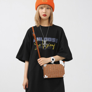Vente en gros <span class=keywords><strong>de</strong></span> sacs à bandoulière d'été décontractés pour hommes nouveau design <span class=keywords><strong>sac</strong></span> en rotin carré tissé à la main <span class=keywords><strong>sac</strong></span> <span class=keywords><strong>de</strong></span> <span class=keywords><strong>plage</strong></span> à bandoulière en paille pour la <span class=keywords><strong>plage</strong></span> - Product Image 6