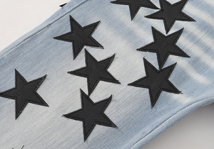 <span class=keywords><strong>Jean</strong></span> skinny délavé avec patchwork d'étoiles noires et effet usé - Product Image 4