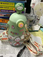 Bouteille d'eau portable Kecolove 5000 ml avec paille, motif dessin animé mignon, sans BPA, anti-fuite, en PC, pour enfants, école, voyage, cadeau