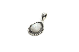 Colgante de Piedra de Luna Arcoíris Hecho a Mano, Joyería de Plata de Ley 925, Estilo Bohemio Vintage para Mujer, Venta al por Mayor - Product Image 3