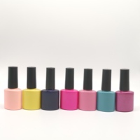 Bouteille de vernis à ongles en gel de style unique de bonne qualité avec logo personnalisé 10/12/15 ml avec bouchon à vis