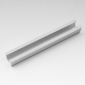 Rail de montage solaire en aluminium 200 mm, surface anodisée, pour installation sur toit - Product Image 1