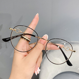 <span class=keywords><strong>Gafas</strong></span> Redondas de Metal Vintage DOISYER con Protección Anti-Luz Azul para <span class=keywords><strong>Hombre</strong></span> y Mujer, Certificadas, Ligeras, para Uso Diario, Lectura y Uso de Teléfonos Móviles - Product Image 2
