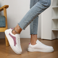 2026 Vintage planche à roulettes décontracté bout rond couleur bloquée femmes baskets semelle souple plat blanc étudiant chaussures pour toutes les saisons