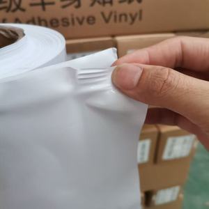 <span class=keywords><strong>Autocollant</strong></span> en vinyle PVC blanc <span class=keywords><strong>réfléchissant</strong></span> ignifuge à finition mate pour une utilisation intérieure et extérieure - Product Image 4