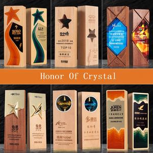 جائزة كريستال شرفية بتصميم إبداعي مخصص للبيع بالجملة، كأس كريستال محفور كهدية للأعمال - Product Image 2