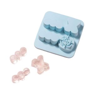 Nueva bandeja de silicona de grado alimenticio para cubitos de hielo con tapa, fácil de desmoldar, formas bonitas, tamaño grande para hielo, pasteles de arroz y comida para bebés - Product Image 1