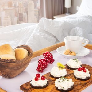 Khay Phục Vụ Bữa Sáng Bằng Tre Gấp Gọn Chất Lượng Cao Bàn Có Tay Cầm Và Chân - Product Image 3