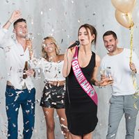 Écharpe d'anniversaire GEMINI BABY avec feuille irisée rose vif, thème Zodiaque Gémeaux, pour les décorations de fête d'anniversaire du mois de mai et de juin