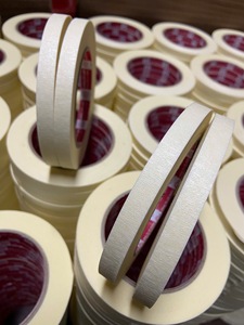 Rouleau de ruban de masquage adhésif PET résistant à la chaleur à livraison rapide largeur 45mm et longueur 50m fabriqué au Vietnam pour la protection de surface - Product Image 5