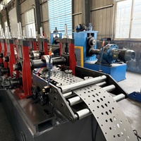 Machine de formage de profilés pour rayonnages, machine de fabrication de poutres de rayonnages, équipement de formage de montants de rayonnages en acier galvanisé