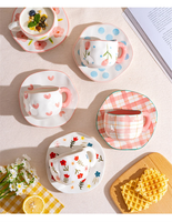 Vente en gros de tasses à café en céramique peintes à la main, artisanales, personnalisées, irrégulières, à fleurs, pour le thé et le café