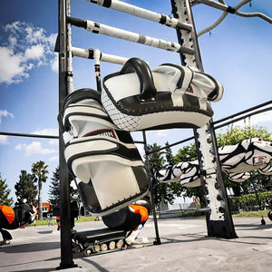 Protège-poignets et protège-tibias de boxe thaïlandaise et de Muay Thai personnalisés - Cuir microfibre léger, écologique, durable, bouclier d'entraînement, protège-tibias thaïlandais - Product Image 3