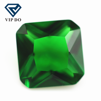 Vente en gros de pierres précieuses en verre cristal K9 de couleur vert émeraude, taille riche, forme taillée à facettes, pierres en vrac, pierres synthétiques en verre émeraude verte