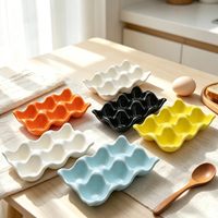 Plateau à œufs en céramique en gros, style nordique, en porcelaine créative, 6 compartiments, personnalisable OEM ODM, support à œufs de cuisine