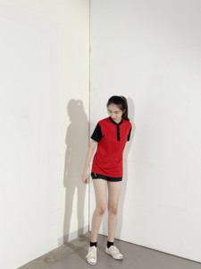 Polo Deportivo Rojo para Mujer Liso de Manga Corta para Niña Diseño Clásico - Product Image 3