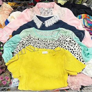 Venta al por mayor de fábrica de verano de moda blusa de seda de las mujeres más de manga corta <span class=keywords><strong>Boutique</strong></span> ropa usada para las mujeres pacas mixtas - Product Image 3