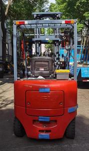 Montacargas Diésel HELI CPCD20 4WD con Desplazador Lateral Hidráulico, Llantas Sólidas/Neumáticas - Alta Eficiencia en Manejo de Materiales - Product Image 3