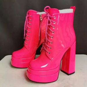 Nuevo estilo, material brillante de patente, punta cuadrada, <span class=keywords><strong>plataforma</strong></span> de doble capa, <span class=keywords><strong>botas</strong></span> de tacón alto, botines con <span class=keywords><strong>cordones</strong></span> para mujer - Product Image 3