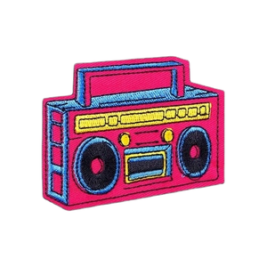 Patchs brodés thermocollants en tissu non tissé écologique, motif console de jeu rétro années 90, musique, DVD, cassette, radio, pour chapeaux - Product Image 1