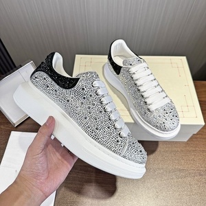 Chaussures de sport de haute qualité pour hommes et femmes, chaussures de marche décontractées, chaussures de course, chaussures de sport respirantes et légères, chaussures athlétiques pour toutes les saisons - Product Image 1