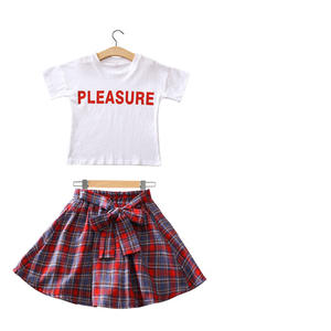 Ropa de Bebé al por Mayor para Niñas, Estilo Casual de Verano, Conjunto de Camiseta Blanca y Vestido a Cuadros - Product Image 1