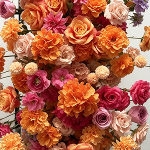 Arreglo Floral de Flores de Colores Intensos Naranja y Rosa Intenso para Decoración de Eventos y Fiestas - Product Image 2