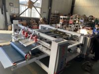 Machine de fabrication de carton plieuse-colleuse double pièce automatisée pour usine de production