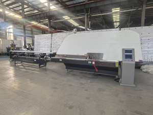 Lignes de production de <span class=keywords><strong>vitrage</strong></span> <span class=keywords><strong>double</strong></span> CNC, machine de pliage automatique de barres d'espacement en aluminium - Product Image 2
