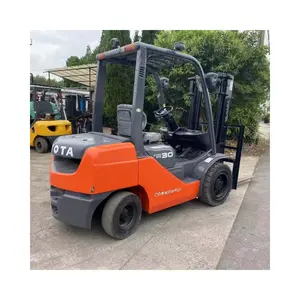 Used Forklift 8FD30 3 Mast class 4.5m 30 metric tons 3 tons used forklift