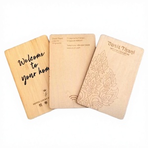 Cartes-clés RFID NFC en bois CLF en gros - Mini-étiquettes étanches gravées au laser avec logo personnalisé pour hôtels, bureaux et accès VIP - Product Image 6