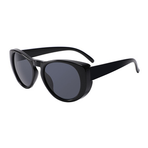 Gafas de Sol Extra Grandes de Estilo Europeo para Hombre, Montura Negra, Lentes de PC con Protección UV400, Protección Solar para Conducir, Viajes y Uso Casual - Product Image 5