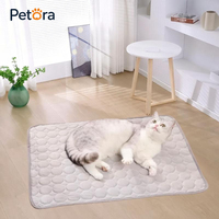 Tapis rafraîchissant pour animaux de compagnie Petora, luxueux, écologique, confortable, respirant, pour l'été, pour chats et chiens
