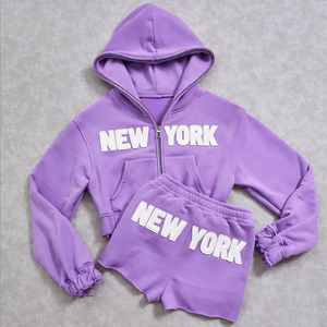 Conjunto Deportivo Casual de Otoño para <span class=keywords><strong>Mujer</strong></span>: Sudadera Corta con Cremallera y Parche de Letras Estilo Urbano, Tejido 100% Algodón Anti-Pilling, y Pantalones Cortos - Product Image 1