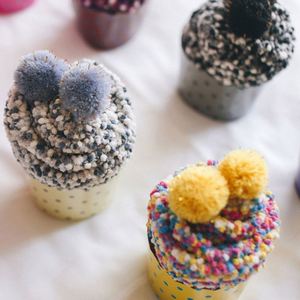 Chaussettes de nuit épaisses pour la maison, motif gâteau glacé, vente en gros - Product Image 4