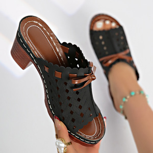 Sandales creuses de style européen et américain, à talon épais, avec nœuds, grande taille, style romain à bride unique pour femme - Product Image 3